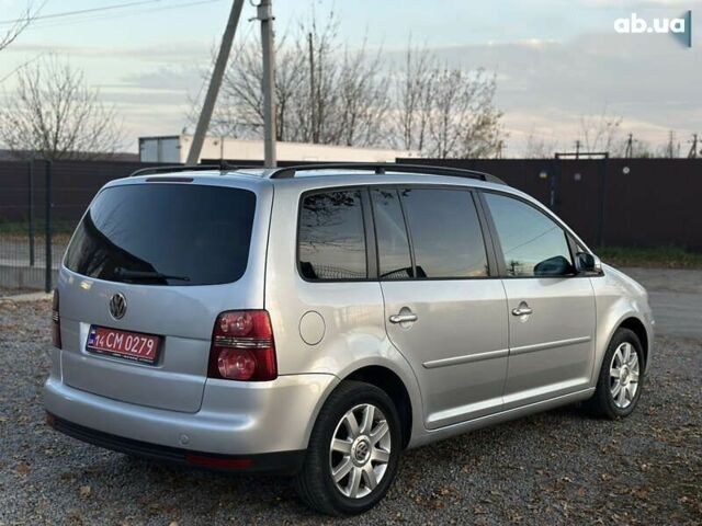 Фольксваген Туран, объемом двигателя 1.6 л и пробегом 236 тыс. км за 8200 $, фото 21 на Automoto.ua