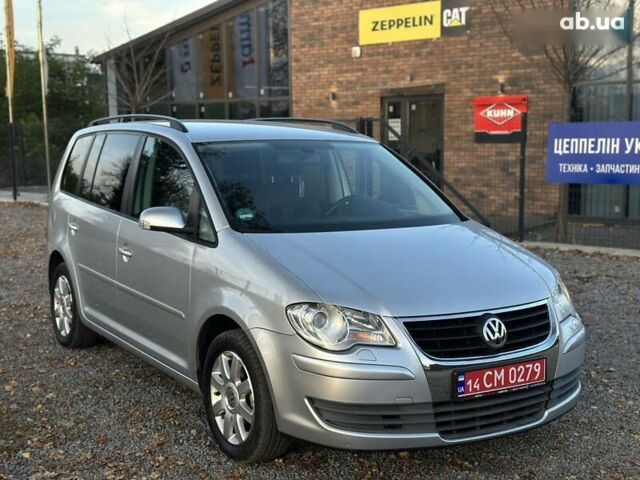 Фольксваген Туран, объемом двигателя 1.6 л и пробегом 236 тыс. км за 8200 $, фото 2 на Automoto.ua