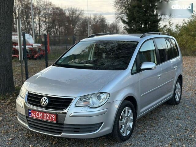Фольксваген Туран, объемом двигателя 1.6 л и пробегом 236 тыс. км за 8200 $, фото 7 на Automoto.ua