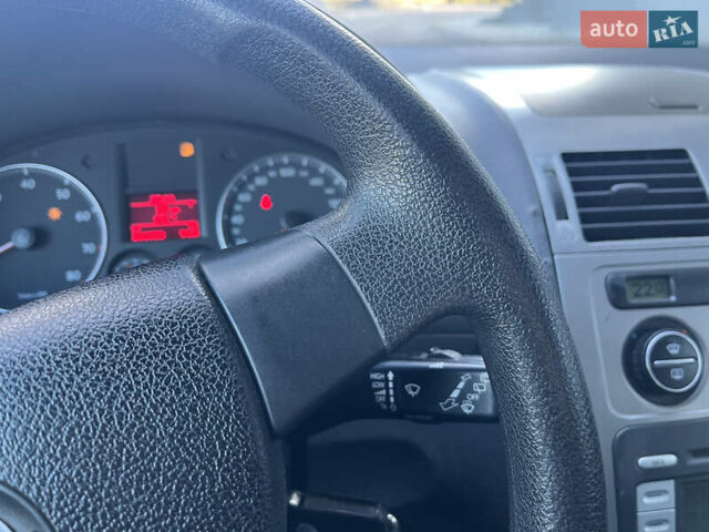 Фольксваген Туран, об'ємом двигуна 1.6 л та пробігом 236 тис. км за 6850 $, фото 44 на Automoto.ua