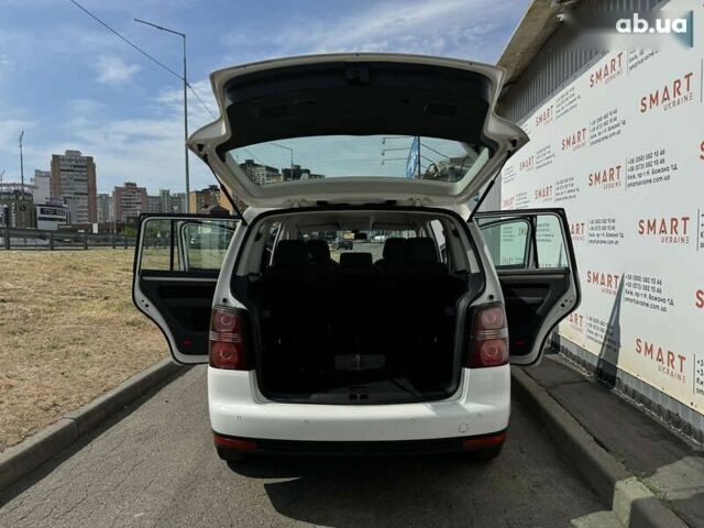 Фольксваген Туран, об'ємом двигуна 1.4 л та пробігом 216 тис. км за 7750 $, фото 26 на Automoto.ua