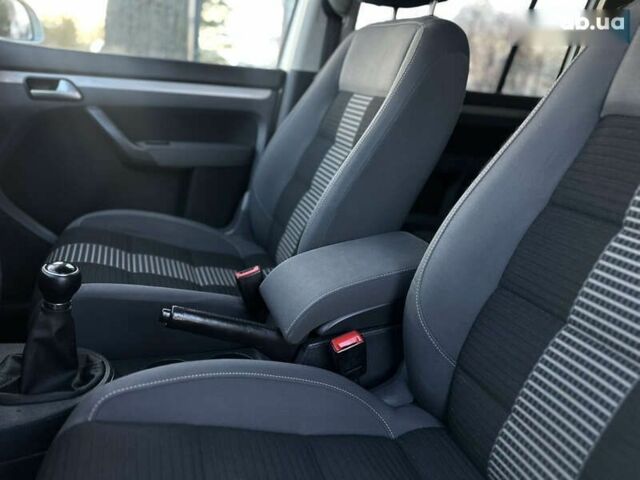 Фольксваген Туран, объемом двигателя 1.6 л и пробегом 236 тыс. км за 8200 $, фото 26 на Automoto.ua