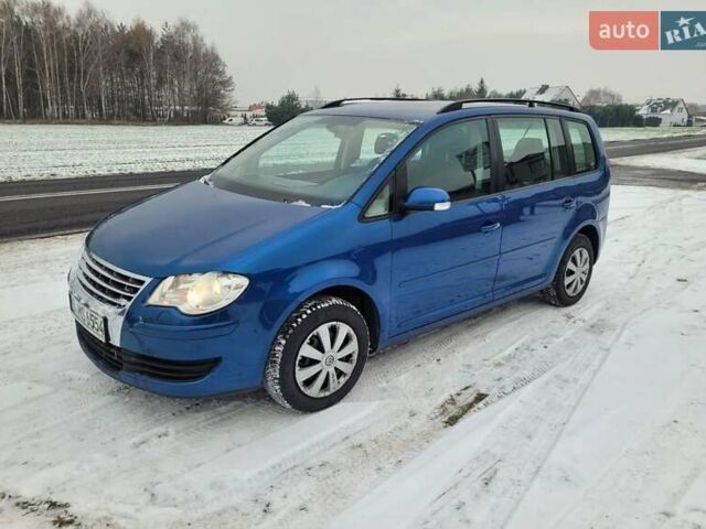 Фольксваген Туран, объемом двигателя 1.98 л и пробегом 300 тыс. км за 5500 $, фото 1 на Automoto.ua