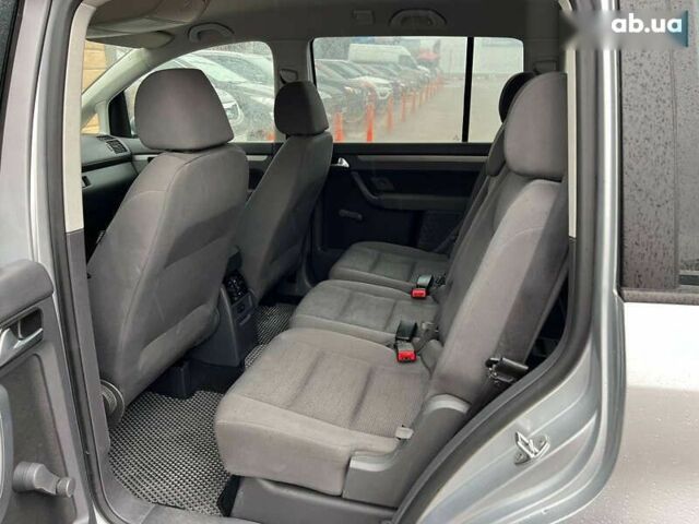 Фольксваген Туран, объемом двигателя 1.9 л и пробегом 235 тыс. км за 7999 $, фото 10 на Automoto.ua