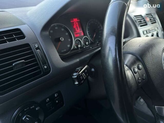 Фольксваген Туран, объемом двигателя 1.6 л и пробегом 236 тыс. км за 8200 $, фото 28 на Automoto.ua