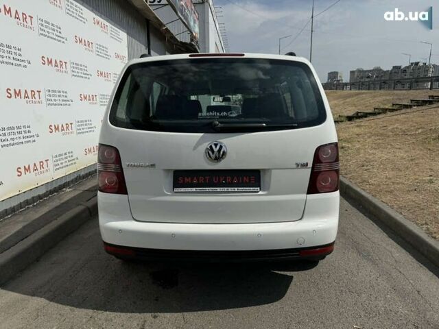 Фольксваген Туран, об'ємом двигуна 1.4 л та пробігом 216 тис. км за 7750 $, фото 24 на Automoto.ua