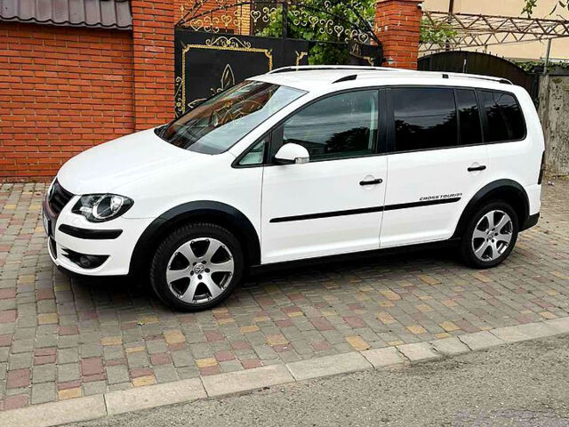 Фольксваген Туран, объемом двигателя 1.4 л и пробегом 197 тыс. км за 7799 $, фото 2 на Automoto.ua