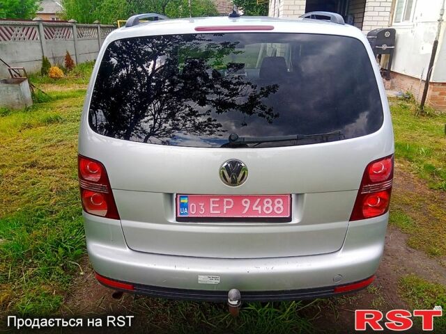 Фольксваген Туран, объемом двигателя 2 л и пробегом 230 тыс. км за 6500 $, фото 9 на Automoto.ua