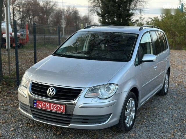 Фольксваген Туран, объемом двигателя 1.6 л и пробегом 236 тыс. км за 8200 $, фото 6 на Automoto.ua