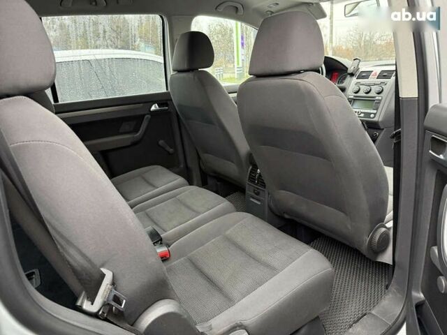 Фольксваген Туран, объемом двигателя 1.9 л и пробегом 235 тыс. км за 7999 $, фото 11 на Automoto.ua