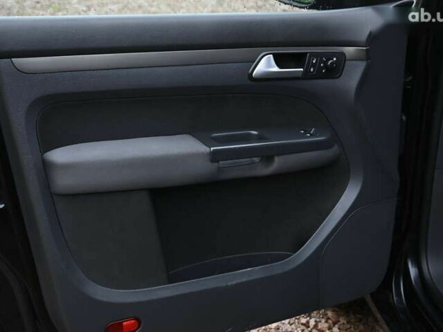 Фольксваген Туран, объемом двигателя 1.6 л и пробегом 152 тыс. км за 7600 $, фото 12 на Automoto.ua