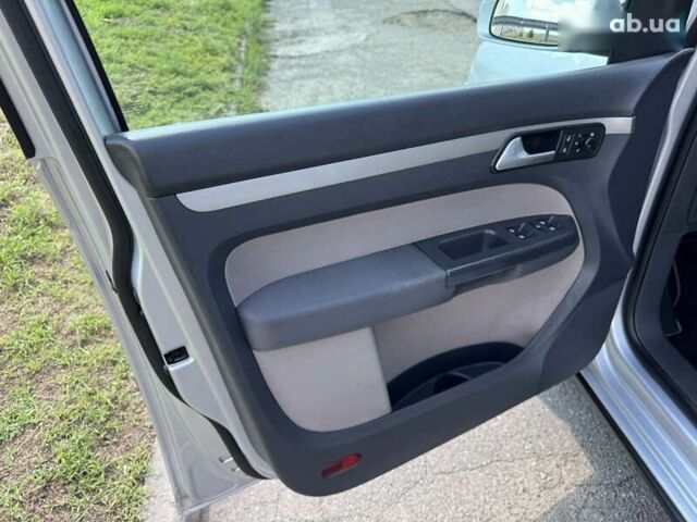Фольксваген Туран, об'ємом двигуна 1.4 л та пробігом 209 тис. км за 8450 $, фото 14 на Automoto.ua
