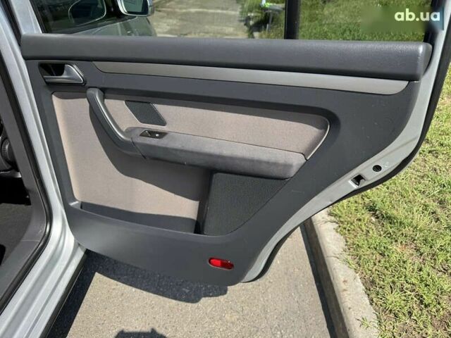 Фольксваген Туран, об'ємом двигуна 1.4 л та пробігом 209 тис. км за 8450 $, фото 28 на Automoto.ua