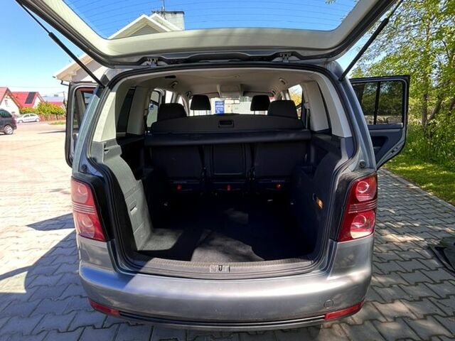 Фольксваген Туран, объемом двигателя 1.9 л и пробегом 230 тыс. км за 6000 $, фото 6 на Automoto.ua