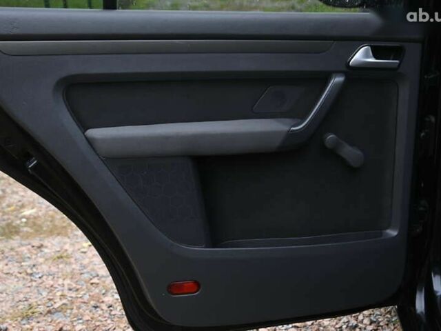 Фольксваген Туран, объемом двигателя 1.6 л и пробегом 152 тыс. км за 7600 $, фото 18 на Automoto.ua