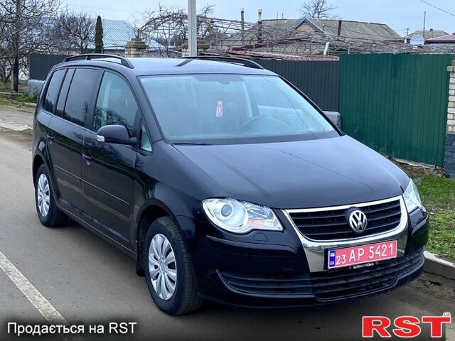 Фольксваген Туран, объемом двигателя 1.6 л и пробегом 189 тыс. км за 7400 $, фото 2 на Automoto.ua