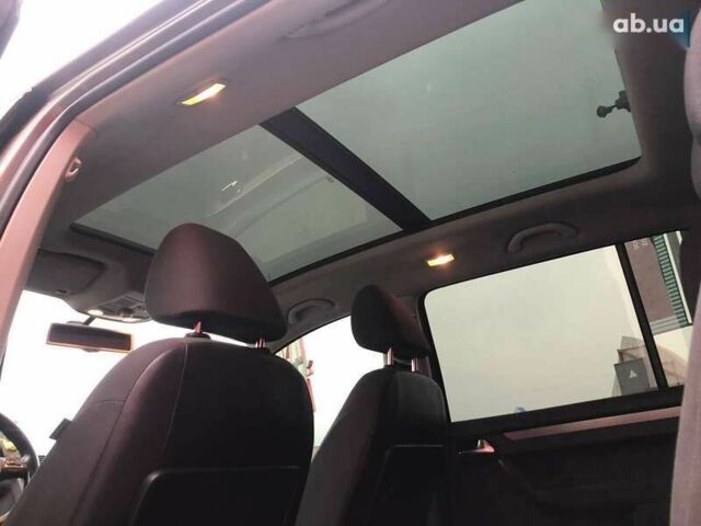 Фольксваген Туран, объемом двигателя 1.6 л и пробегом 265 тыс. км за 9290 $, фото 26 на Automoto.ua