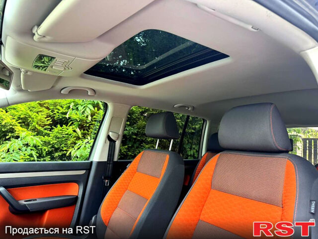 Фольксваген Туран, объемом двигателя 1.4 л и пробегом 214 тыс. км за 8600 $, фото 9 на Automoto.ua