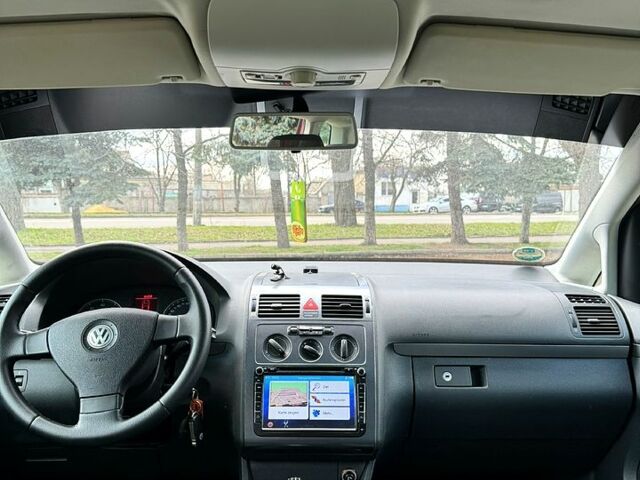 Фольксваген Туран, объемом двигателя 1.4 л и пробегом 213 тыс. км за 7000 $, фото 4 на Automoto.ua