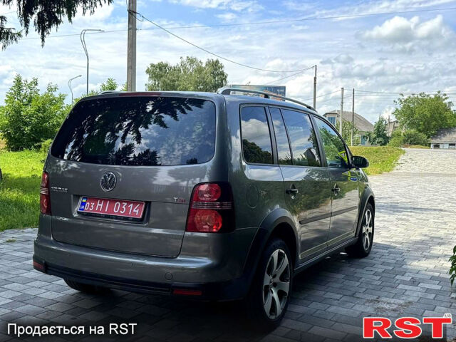 Фольксваген Туран, объемом двигателя 1.4 л и пробегом 214 тыс. км за 8600 $, фото 5 на Automoto.ua