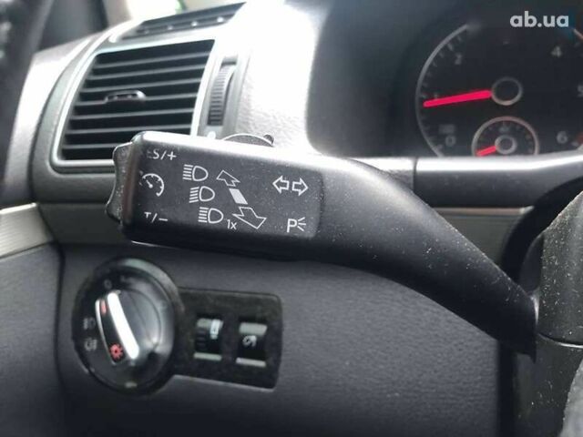 Фольксваген Туран, объемом двигателя 1.6 л и пробегом 265 тыс. км за 9290 $, фото 18 на Automoto.ua