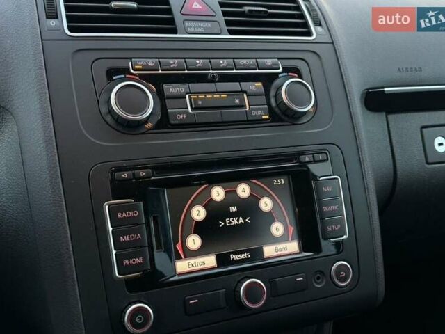 Фольксваген Туран, объемом двигателя 1.97 л и пробегом 213 тыс. км за 7500 $, фото 14 на Automoto.ua