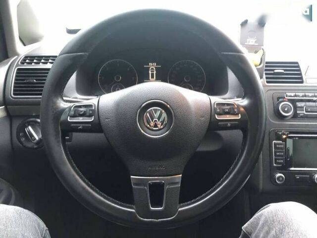 Фольксваген Туран, объемом двигателя 1.6 л и пробегом 265 тыс. км за 9290 $, фото 14 на Automoto.ua