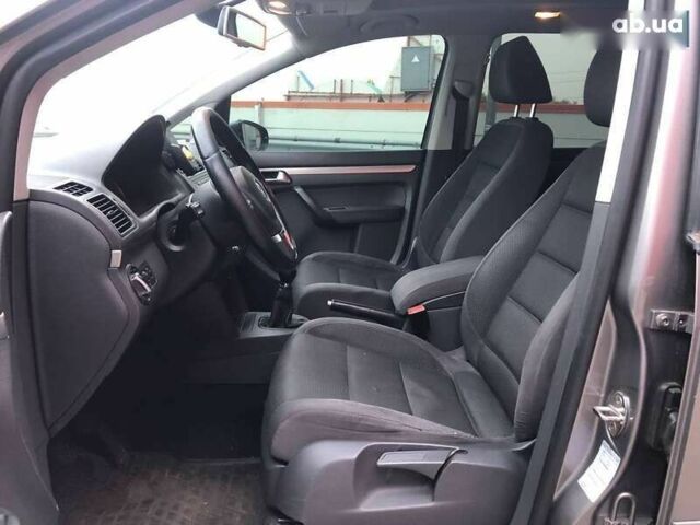 Фольксваген Туран, объемом двигателя 1.6 л и пробегом 265 тыс. км за 9290 $, фото 10 на Automoto.ua