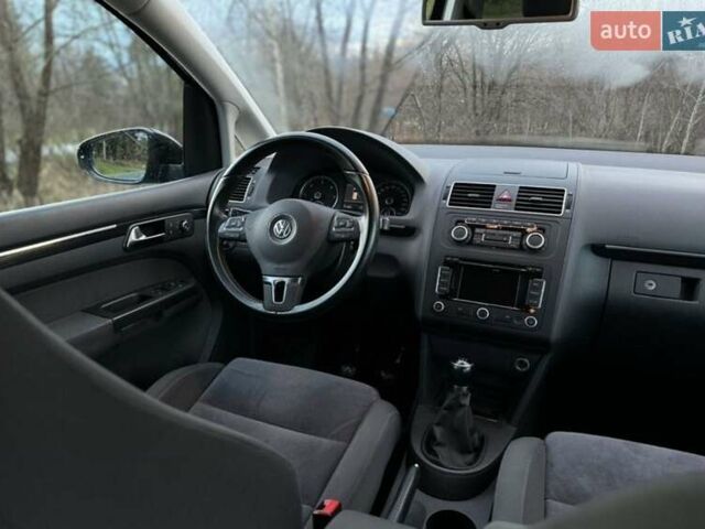Фольксваген Туран, объемом двигателя 1.97 л и пробегом 213 тыс. км за 7500 $, фото 4 на Automoto.ua