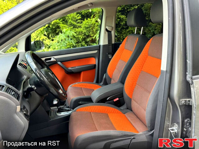 Фольксваген Туран, объемом двигателя 1.4 л и пробегом 214 тыс. км за 8600 $, фото 8 на Automoto.ua