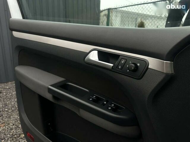 Фольксваген Туран, об'ємом двигуна 1.6 л та пробігом 266 тис. км за 8700 $, фото 21 на Automoto.ua