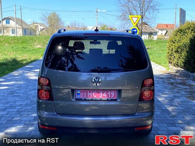 Фольксваген Туран, об'ємом двигуна 14 л та пробігом 176 тис. км за 7100 $, фото 5 на Automoto.ua
