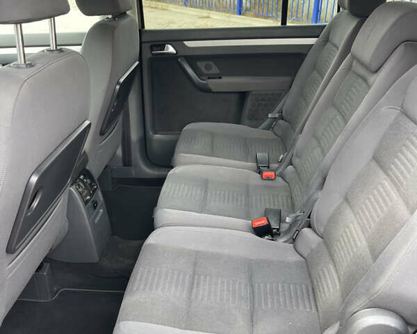 Фольксваген Туран, об'ємом двигуна 0 л та пробігом 185 тис. км за 7500 $, фото 13 на Automoto.ua