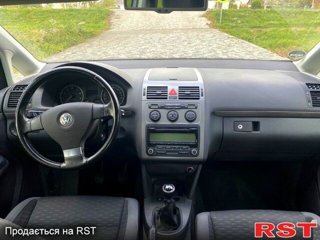 Фольксваген Туран, об'ємом двигуна 1.6 л та пробігом 191 тис. км за 7500 $, фото 6 на Automoto.ua