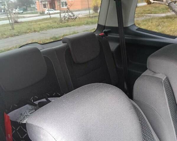 Фольксваген Туран, объемом двигателя 1.4 л и пробегом 209 тыс. км за 9300 $, фото 17 на Automoto.ua