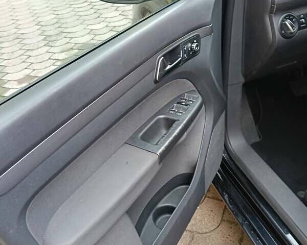 Фольксваген Туран, объемом двигателя 1.4 л и пробегом 209 тыс. км за 9300 $, фото 12 на Automoto.ua