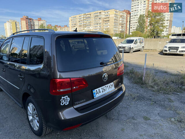 Фольксваген Туран, объемом двигателя 1.6 л и пробегом 277 тыс. км за 9500 $, фото 5 на Automoto.ua