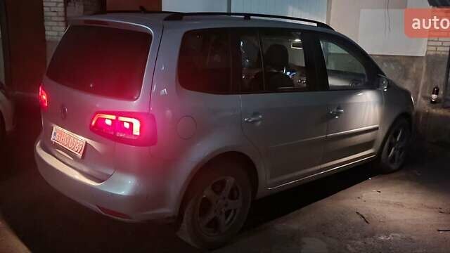 Фольксваген Туран, объемом двигателя 1.6 л и пробегом 288 тыс. км за 9999 $, фото 4 на Automoto.ua