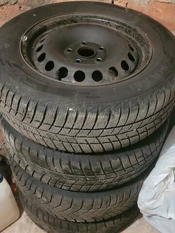 Фольксваген Туран, объемом двигателя 1.6 л и пробегом 288 тыс. км за 9999 $, фото 9 на Automoto.ua