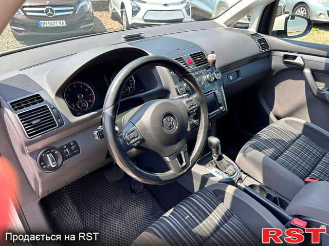 Фольксваген Туран, объемом двигателя 1.4 л и пробегом 177 тыс. км за 10900 $, фото 9 на Automoto.ua