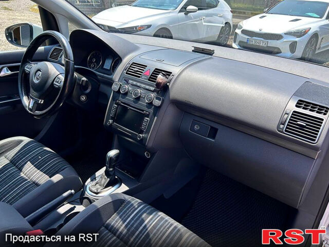 Фольксваген Туран, объемом двигателя 1.4 л и пробегом 177 тыс. км за 10900 $, фото 13 на Automoto.ua