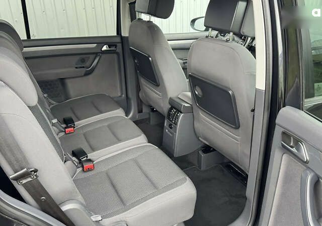 Фольксваген Туран, объемом двигателя 1.6 л и пробегом 214 тыс. км за 11750 $, фото 24 на Automoto.ua