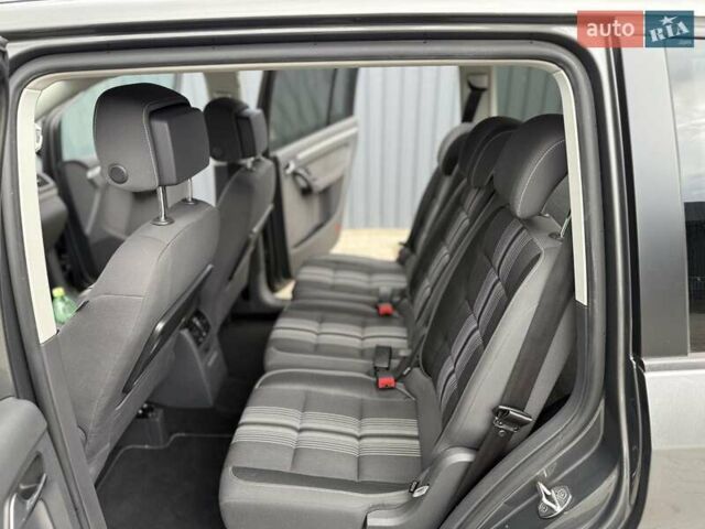 Фольксваген Туран 2013 в Вознесенске на Automoto.ua Фольксваген Туран, объемом двигателя 2 л и пробегом 179 тыс. км за 14500 $, фото 43 на Automoto.ua