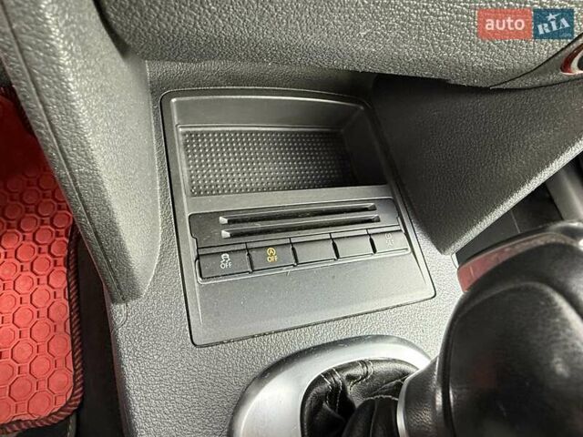 Фольксваген Туран 2013 в Вознесенске на Automoto.ua Фольксваген Туран, объемом двигателя 2 л и пробегом 179 тыс. км за 14500 $, фото 26 на Automoto.ua