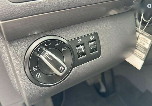 Фольксваген Туран, объемом двигателя 1.6 л и пробегом 214 тыс. км за 11750 $, фото 19 на Automoto.ua