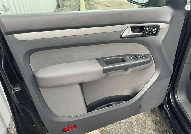 Фольксваген Туран, объемом двигателя 1.6 л и пробегом 214 тыс. км за 11750 $, фото 17 на Automoto.ua