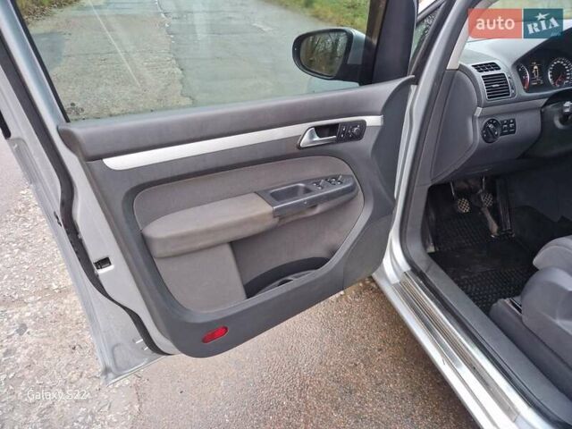 Фольксваген Туран, объемом двигателя 1.6 л и пробегом 220 тыс. км за 6950 $, фото 10 на Automoto.ua