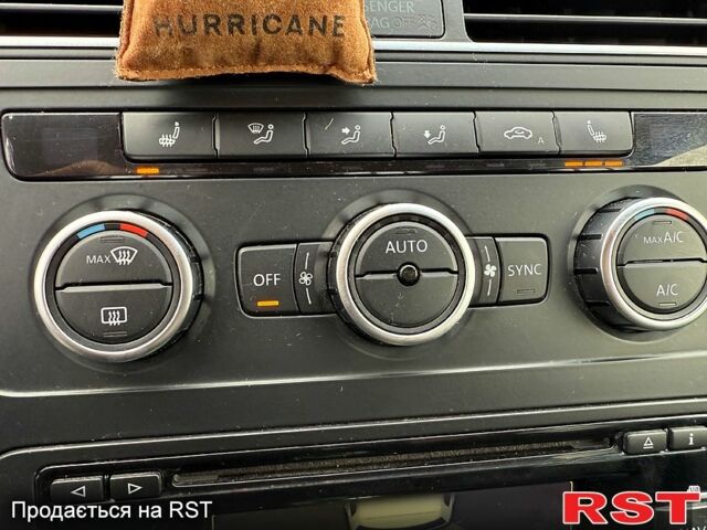 Фольксваген Туран 2013 в Вознесенске на Automoto.ua Фольксваген Туран, объемом двигателя 2 л и пробегом 179 тыс. км за 14500 $, фото 9 на Automoto.ua