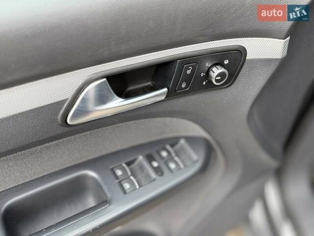 Фольксваген Туран 2013 в Вознесенске на Automoto.ua Фольксваген Туран, объемом двигателя 2 л и пробегом 179 тыс. км за 14500 $, фото 37 на Automoto.ua