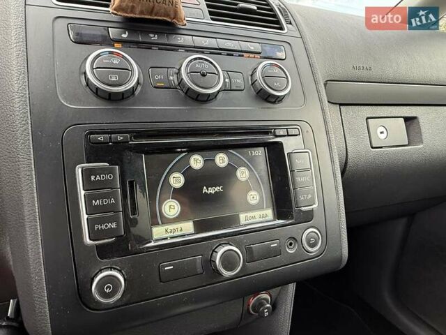 Фольксваген Туран 2013 в Вознесенске на Automoto.ua Фольксваген Туран, объемом двигателя 2 л и пробегом 179 тыс. км за 14500 $, фото 22 на Automoto.ua